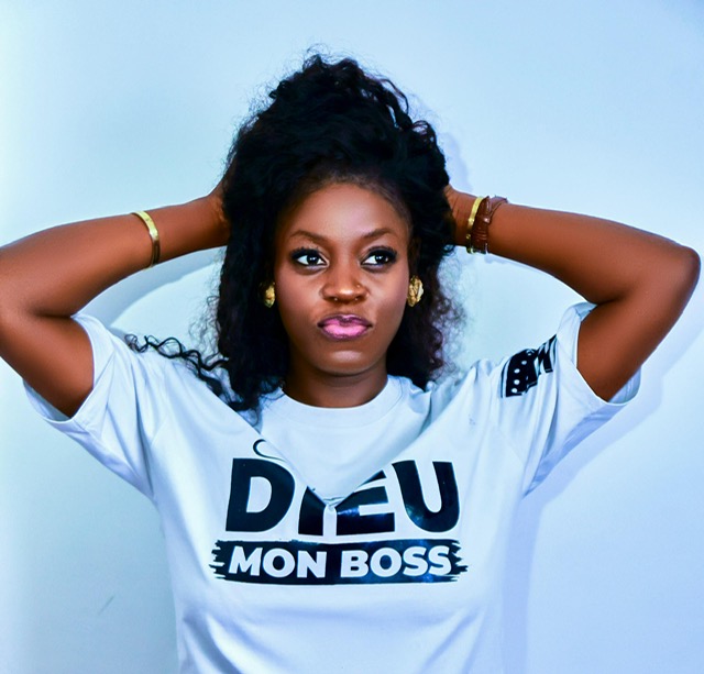 t-shirt c'est Dieu mon Boss